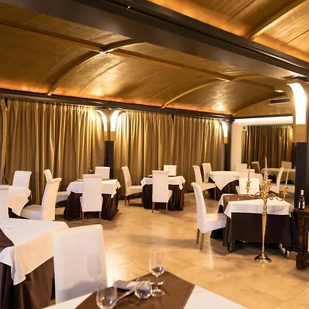 Corte Delle Terme מלון