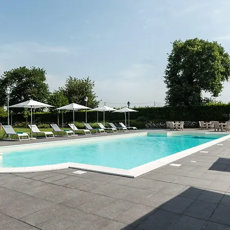 Hotel Phi Corte Delle Terme 4*