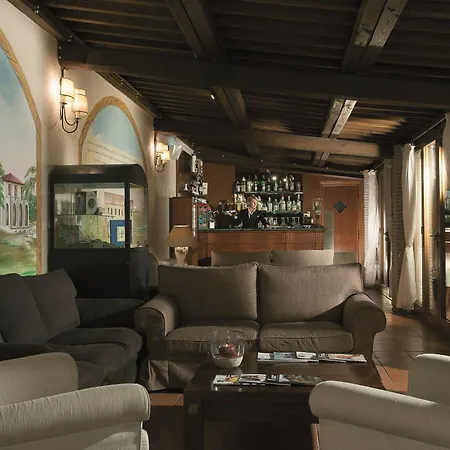 Corte Delle Terme מלון ויטרבו