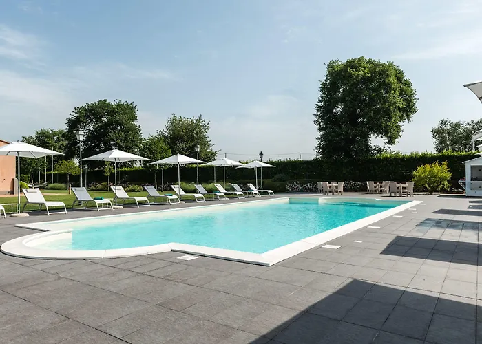 Hotel Phi Corte Delle Terme 4*